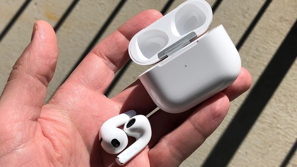Elevating Your Listening Experience: Apple AirPods 3rd Generation apple airpods 3rd generation